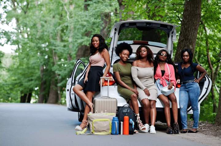 Location véhicule pour transport en groupe Martinique